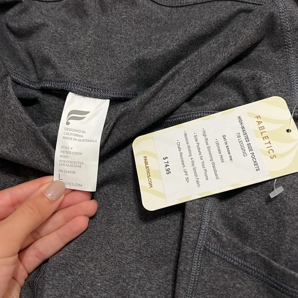 Fabletics 7/8 legging - Picture 3 of 3